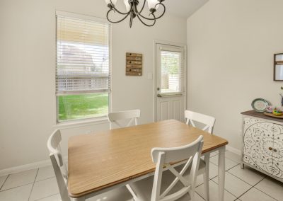 Dining area in Katy Texas home for sale by Bexley Realty Group